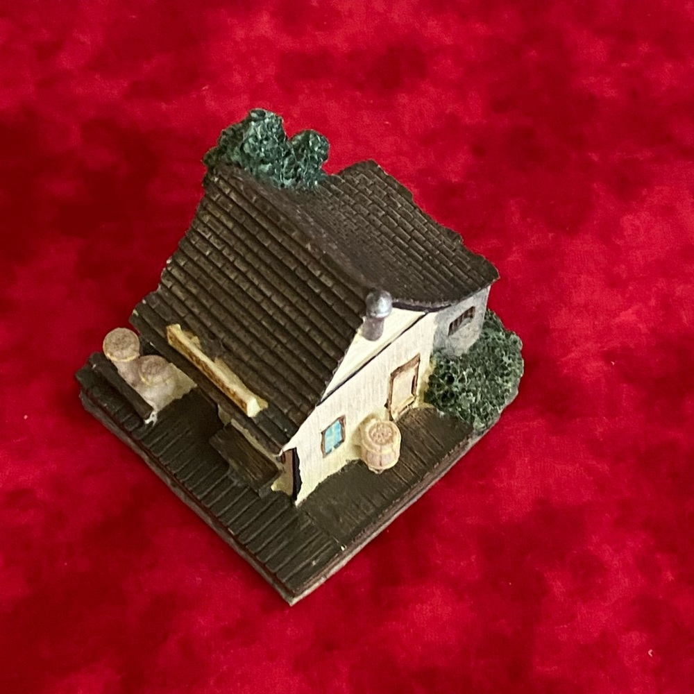 Vintage Collectible City Marshall’s Office Miniature - Picture 7 of 9